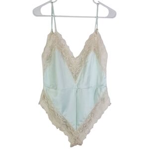 1500 * Ms. Leslee Satin Lace Trim Babydoll Baby Blue White Size S Vintage